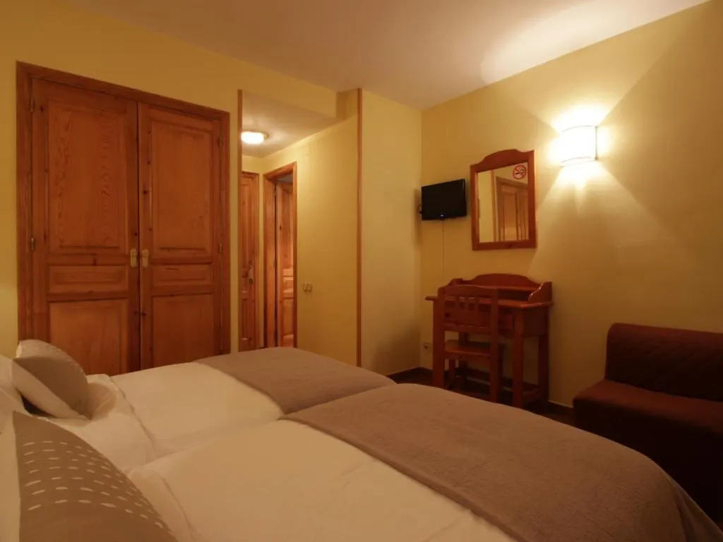 Hotel Ostau d'Òc Viella